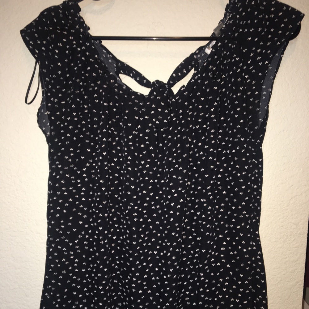 Lauren Conrad cap sleeve Blouse